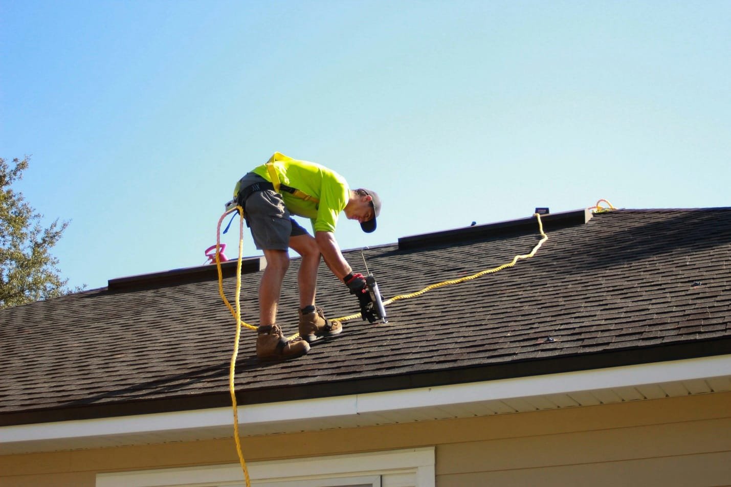 A contractor in a hat.